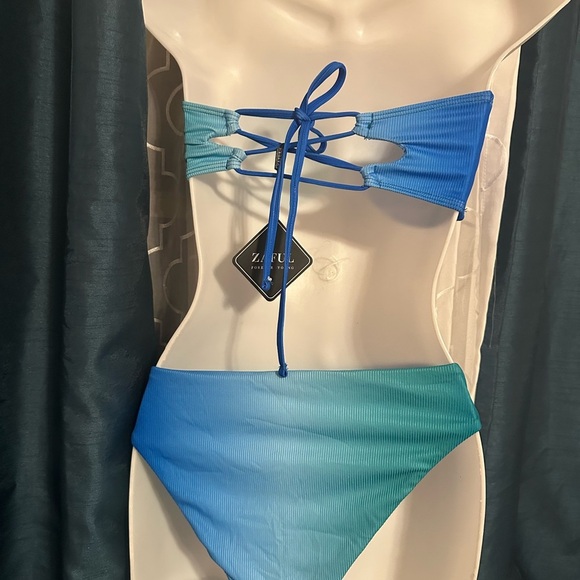Zaful Blue and Green Bikini Swimwear - Picture 2 of 4